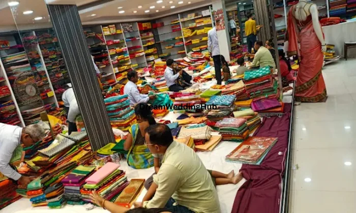 Vaishali Saree Center Parbhani